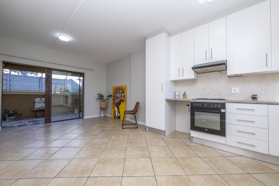 2 Bedroom Property for Sale in Normandie Western Cape